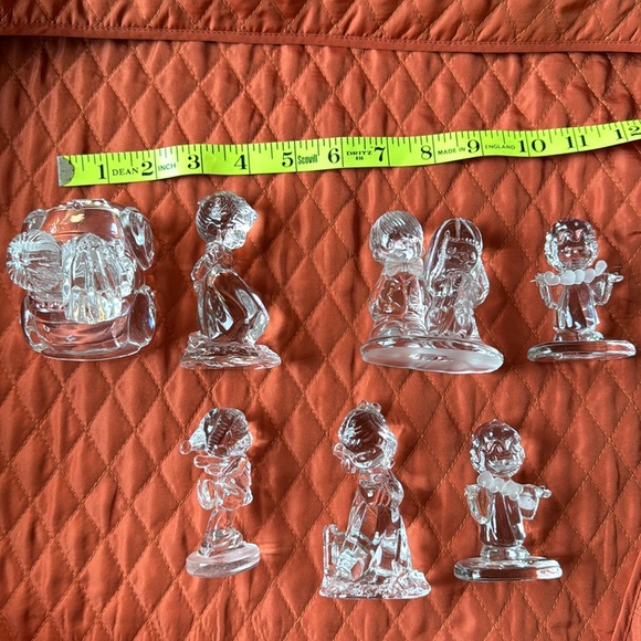 Precious Moments and Samuel Butcher figurines - Picture 9 of 10